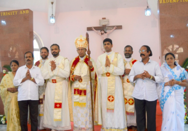 Diaconate of Bros. Diljo Achandy and Saneesh Perinchery